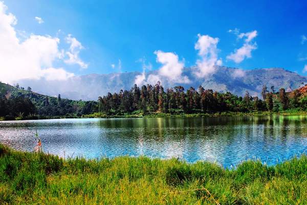 Telaga Pengilon