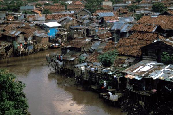Kawasan kumuh di Jakarta