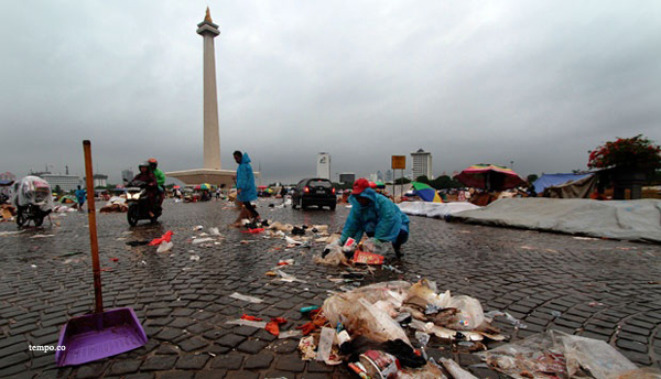 sampah monas