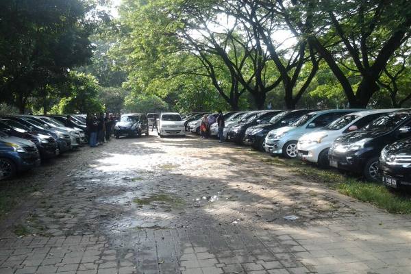 Parkiran di JCC