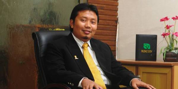 Ari T Priyono Ari T Priyono Ketua APERSI (Asosiasi Pengembang Perumahan dan Permukiman Seluruh Indonesia) DKI Jakarta sekaligus Dirut PT Riscon Realty