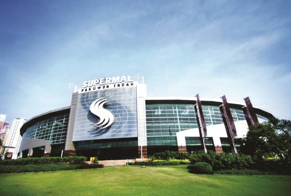 Supermal Pakuwon Indah, salah satu aset Pakuwon Permai.