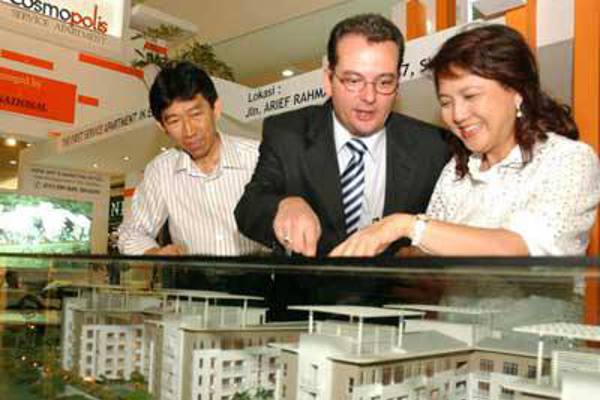 Properti Asing