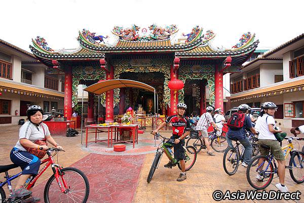 Cycling in Bangkok
