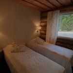 Villa Unik terbuat dari ukiran kayu dengan fasilitas modern 15