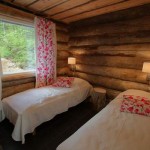 Villa Unik terbuat dari ukiran kayu dengan fasilitas modern 5