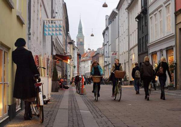 pedestrian copenhagen