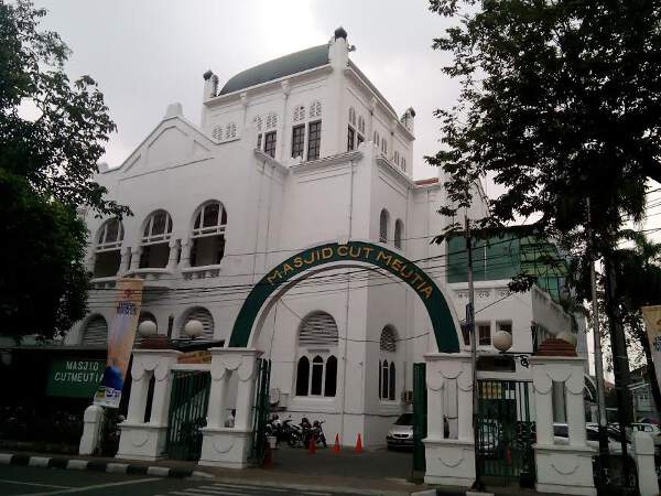 Masjid Cut Meutia Jakarta