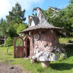Rumah Hobbit Kecil seperti di Negeri Dongeng 5