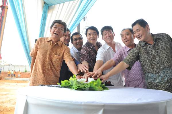 Groundbreaking Tree Park City Residence