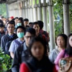 pekerja pulang kerja karyawan jakarta