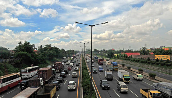 Jalan tol Jakarta-Cikampek