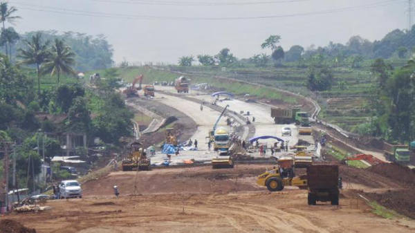 Proyek Jalan Tol Bawen-Salatiga