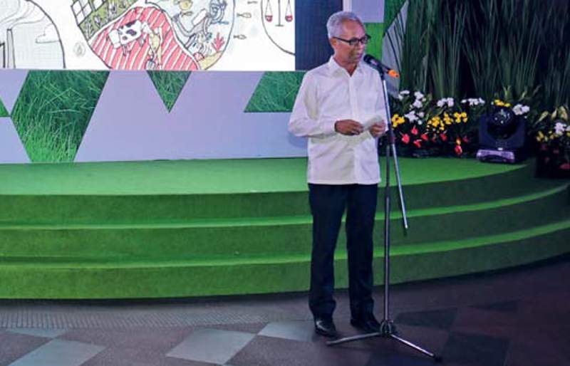 Direktur Jenderal Cipta Karya Kementerian Pekerjaan Umum dan Perumahan Rakyat (PUPR) Sri Hartoyo dalam sambutannya mengatakan, ”Green bukan sekedar hijau, tapi yang lebih penting bagaimana kita bisa melakukan efisiensi penggunaan energi”.