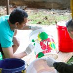 membuat-tempat-sampah-dari-barang-bekas