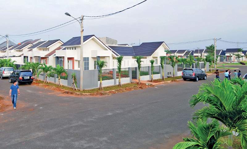 perumahan menengah sumber housing estate