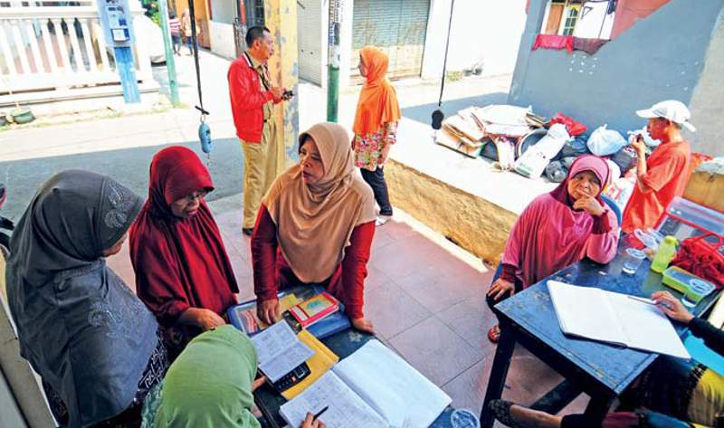 Setiap warga memiliki buku tabungan dari sampah yang sudah disetor.