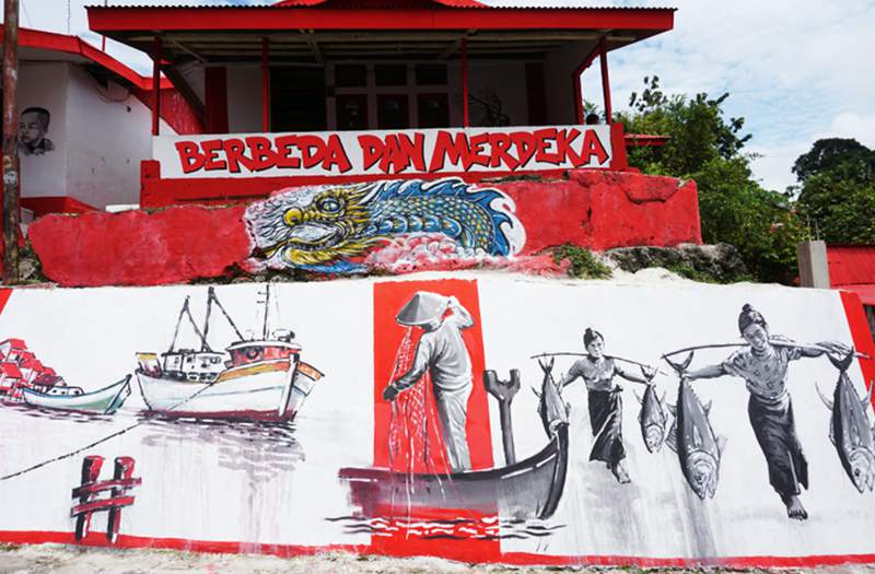 pacific paint kampung keraton