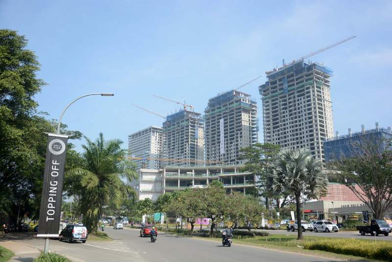 Opus Park Sentul City Tutup Atap