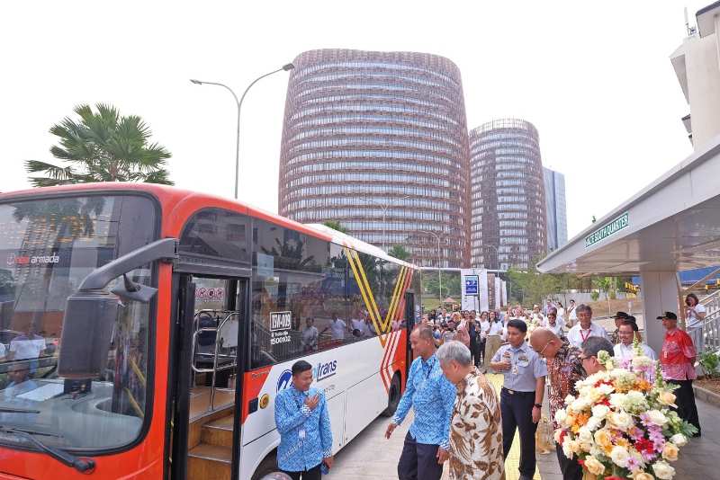 Park and ride South Quarter