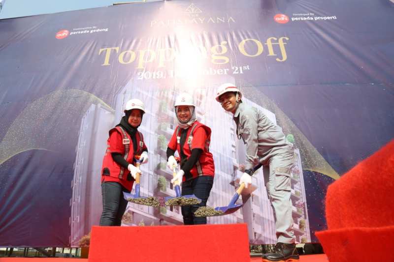 topping-off-apartemen-the-padmayana