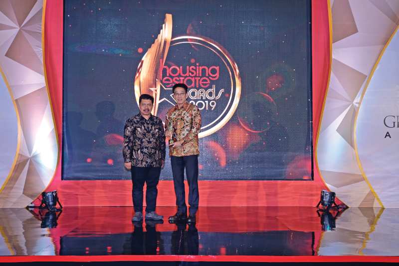 Heintje Mogi, Mortgageand Indirect Auto Business Head PT Bank CIMB Niaga Tbk. (kanan)