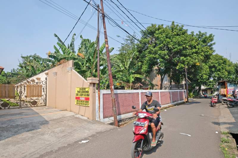 rumah seken jalan H buang