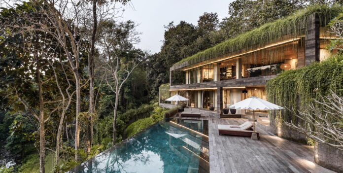 Villa Chamelion OXO Group