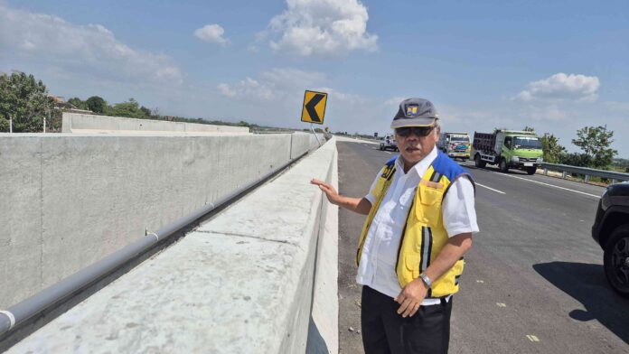 tinjau-ruas-tol-solo-yogyakarta-menteri-basuki-pembangunan-kartasura-klaten-tuntas-akhir-agustus-2024