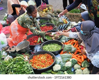 yogyakarta-indonesia-april-2021-buying-260nw-1972161380